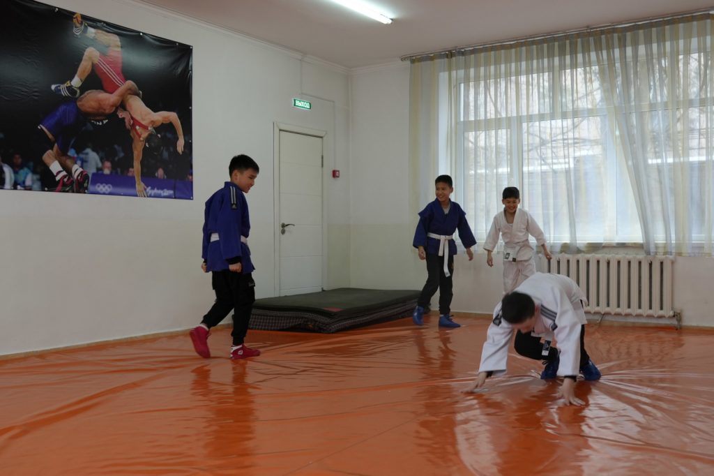 photo_2023-04-13_01-34-43